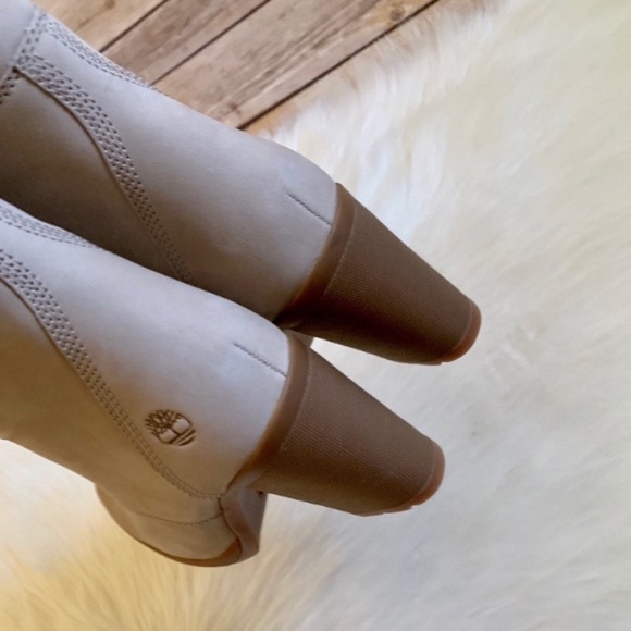 Timberland Camdale 6” Light Taupe Boots - Picture 7 of 8